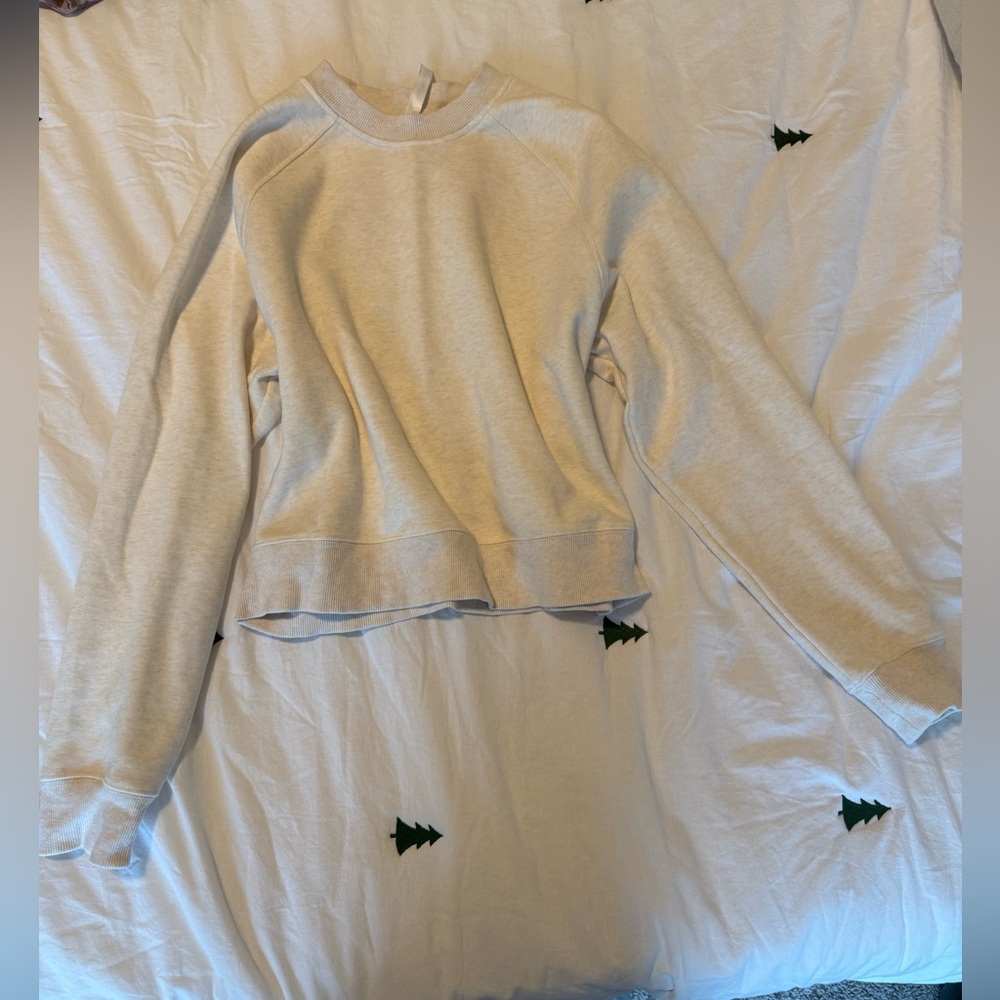 Cream Fabletics Sweatshirt, size M